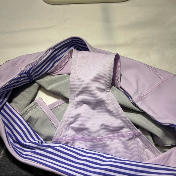 Lululemon shorts - Picture 4 of 6